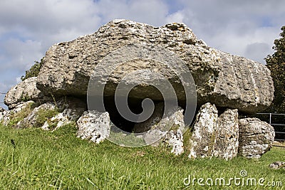 Lligwy burial chamber | The cockroach monument Stock Photo