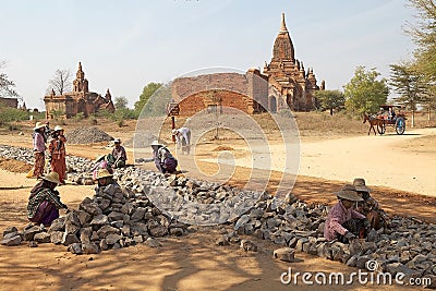 Burmese workers in Bagan archaeological site, Myanmar Editorial Stock Photo