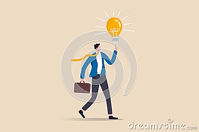 Business idea, businessman company leader got solution to solve business problem or creativity thinking concept, smart businessman Stock Photo