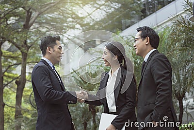 Businesspeople making handshake agreement. concept partner Stock Photo
