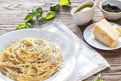 Cacio e Pepe - spaghetti with cheese and pepper Stock Photo