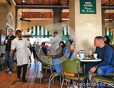 Cafe Du Monde New Orleans Editorial Stock Photo