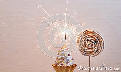 Cake tart white set sail champagne delivery sparkler firecracker Stock Photo