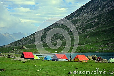 Camping tents at the Nundkol lake in Sonamarg, Kashmir, India Stock Photo