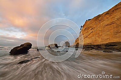 Cape Kiwanda sunrise, Pacific City, Oregon Stock Photo