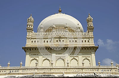 Carving details on outer wall of the Gumbaz, Muslim Mausoleum of Sultan Tipu And His Relatives, Srirangapatna, Karnataka, Stock Photo