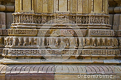 Carving details on outer wall of the Sun Temple. Built in 1026 - 27 AD during the reign of Bhima I of the Chaulukya dynasty, Modhe Stock Photo