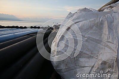casing drilling for logistics supply of offshore drilling equipment. construction material for oil and gas exploration Stock Photo