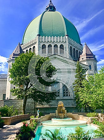 Cathedral Montreal view fountain Stock Photo