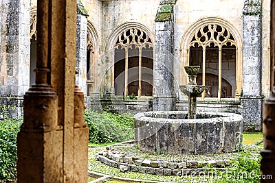 Fountain in the courtyard of the cloister of the Monastery of Santo Domingo de Silos in Burgos, Spain Stock Photo