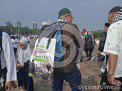 Monas Central Jakarta Indonesia 05 November 2023- Free Palestine, an interfaith solidarity action for Palestine. Editorial Stock Photo