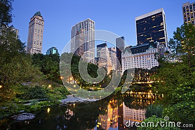 Central Park And Manhattan Skyline. Stock Photo - Image: 25562890