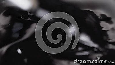 Cepillo cremoso líquido poner crema negro de la textura para el lápiz de ojos de dibujo, pintura para los artistas, cosméticos pa almacen de metraje de vídeo Cepillo cremoso líquido poner crema negro de la textura para el lápiz de ojos de dibujo, pintura para los artistas, cosméticos pa almacen de metraje de vídeo