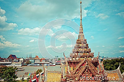 Chao Praya River and temple in Bangkok Stock Photo