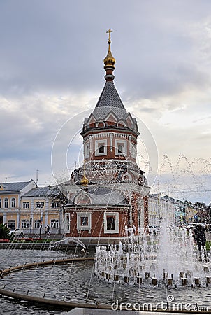 Chapel of Alexander Nevsky 19th century and fountain in historic center, Yaroslavl, Russia Stock Photo