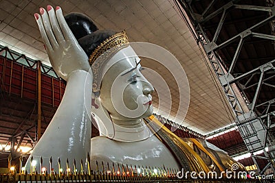 Chaukhtatgyi Buddha Temple, reclining Buddha, Yangon, Myanmar Stock Photo