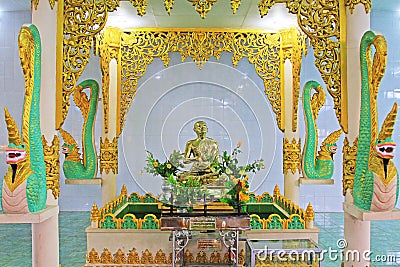 Chaukhtatgyi Buddha Temple, Yangon, Myanmar Stock Photo