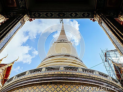Chedi framing at Wat Ratchabopit Stock Photo