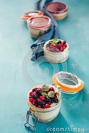 berry cheesecake Stock Photo