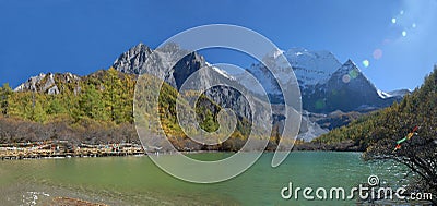 China/sichuan:pearl lake in Inagi Aden Stock Photo