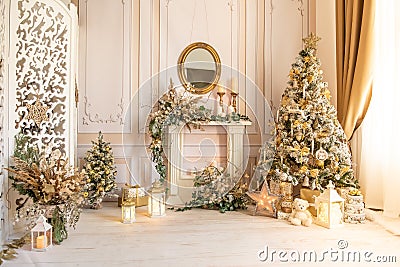 Christmas Elegant interior, beige and gold, decorative stucco. Stock Photo