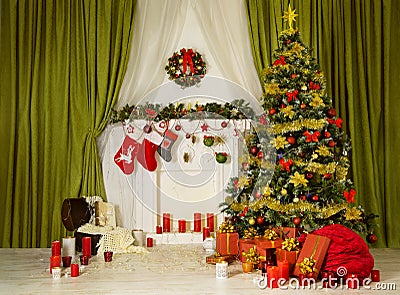 Christmas Room Xmas Tree, Decorated Home Interior, Fireplace Sock Stock Photo