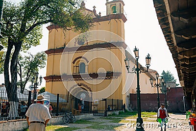 church de san francisco de asis san cristobal de las casas, mexico - may 2023 Editorial Stock Photo