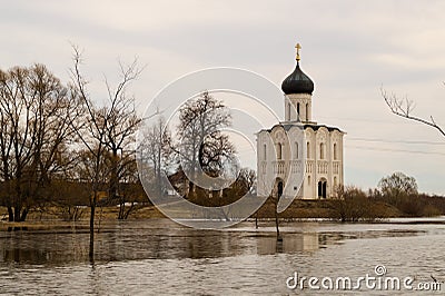 The Church of the Intercession of the Holy Virgin on the Nerl River. Spring landscape. Stock Photo