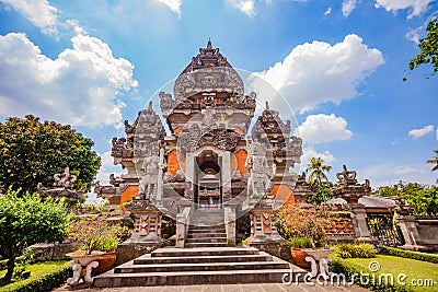 Classical Balinese and Javanese split gateway entrance of a religious compound Stock Photo