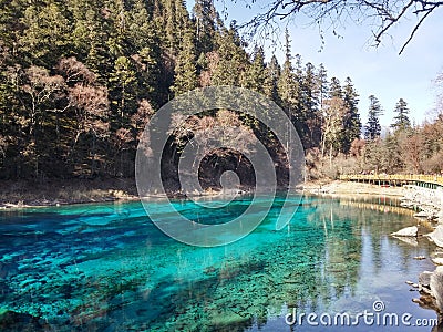 Clear Crisp water that you can see the bottom of the bed Stock Photo