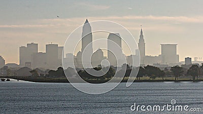 The skyline of Cleveland, Ohio, Lake Erie, and Edgewater Park - USA Stock Photo
