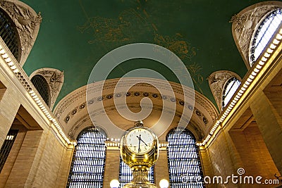 Clock in Grand Central Train Station Editorial Stock Photo