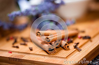 Close up detail of aromatic cinnamon sticks and tea ingredients Stock Photo