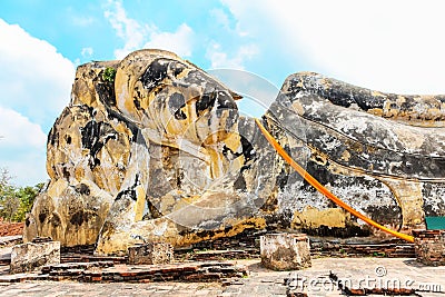 Close up of head Reclining Buddha at Wat Lokayasutharam in Ayutthaya, Thailand Stock Photo