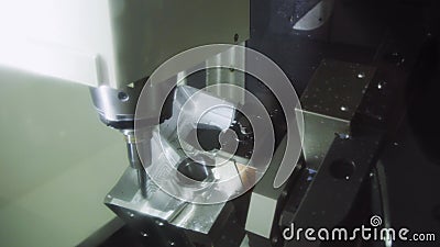 CNC mielenia maszynowy rozcięcie aluminiowa automobilowa część z bryłą Nowożytny proces produkcyjny zdjęcie wideo CNC mielenia maszynowy rozcięcie aluminiowa automobilowa część z bryłą Nowożytny proces produkcyjny zdjęcie wideo