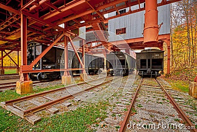 Coal Hopper Cars Under Tipple at Blue Heron Mining Community, KY Stock Photo