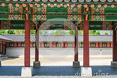 A Colonnade at the Gyeongbok Royal Palace showing Repetition Stock Photo
