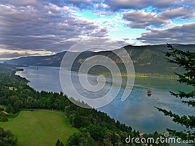 Columbia River in the gorge on the Washington side Stock Photo