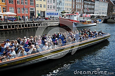 TOUSTS LIFE AT NHAVN CANAL Editorial Stock Photo