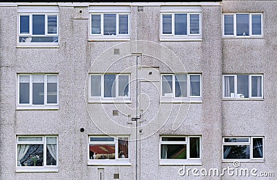 Council flats in poor housing estate in Glasgow Stock Photo