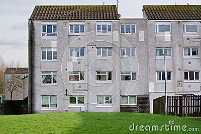 Council flats in poor housing estate in Glasgow Stock Photo