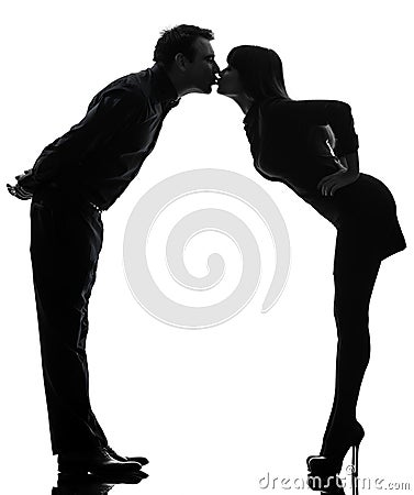 https://thumbs.dreamstime.com/x/couple-woman-man-kissing-full-length-silhouette-28226166.jpg