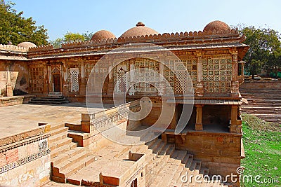 Courtyard towards Sarkhej lake at Sarkhej Roza, Makarba, Ahmedabad Stock Photo