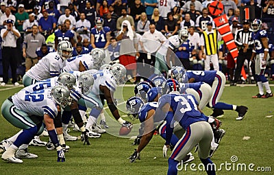 Cowboys Giants Romo Taking Snap Editorial Stock Photo