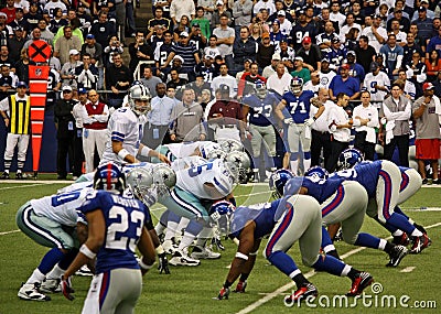 Cowboys Giants Romo Waiting for Snap Editorial Stock Photo