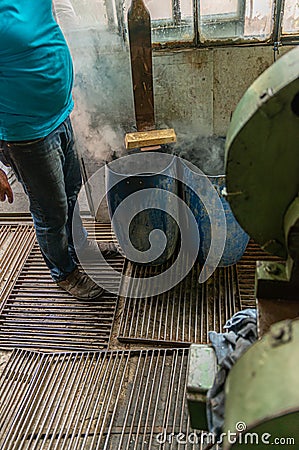 Crafting gold ingots in a foundry in Istanbul Stock Photo