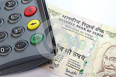 CreditCard Reader on 500 Rupee Note Stock Photo