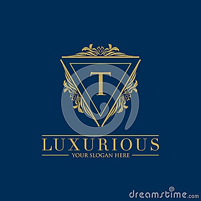 Crests logo, Hotel logo, luxury letter monogram Stock Photo