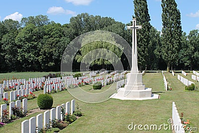 Cross of Sacrifice Wytschaete WW1 cemetery Belgium Stock Photo