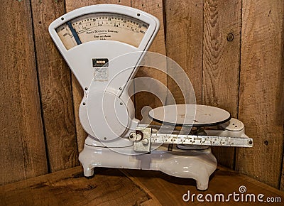 Crossville, Tennessee USA - October 08, 2022 Vintage scale on display still in use Editorial Stock Photo